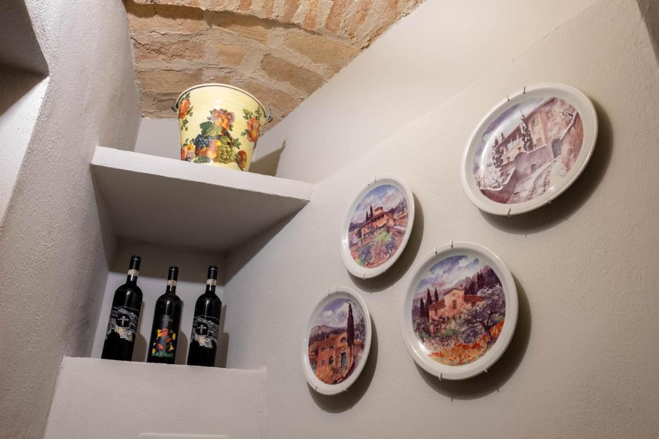 Alla Torre - Nel Cuore Del Borgo Storico Castagnole delle Lanze Bagian luar foto