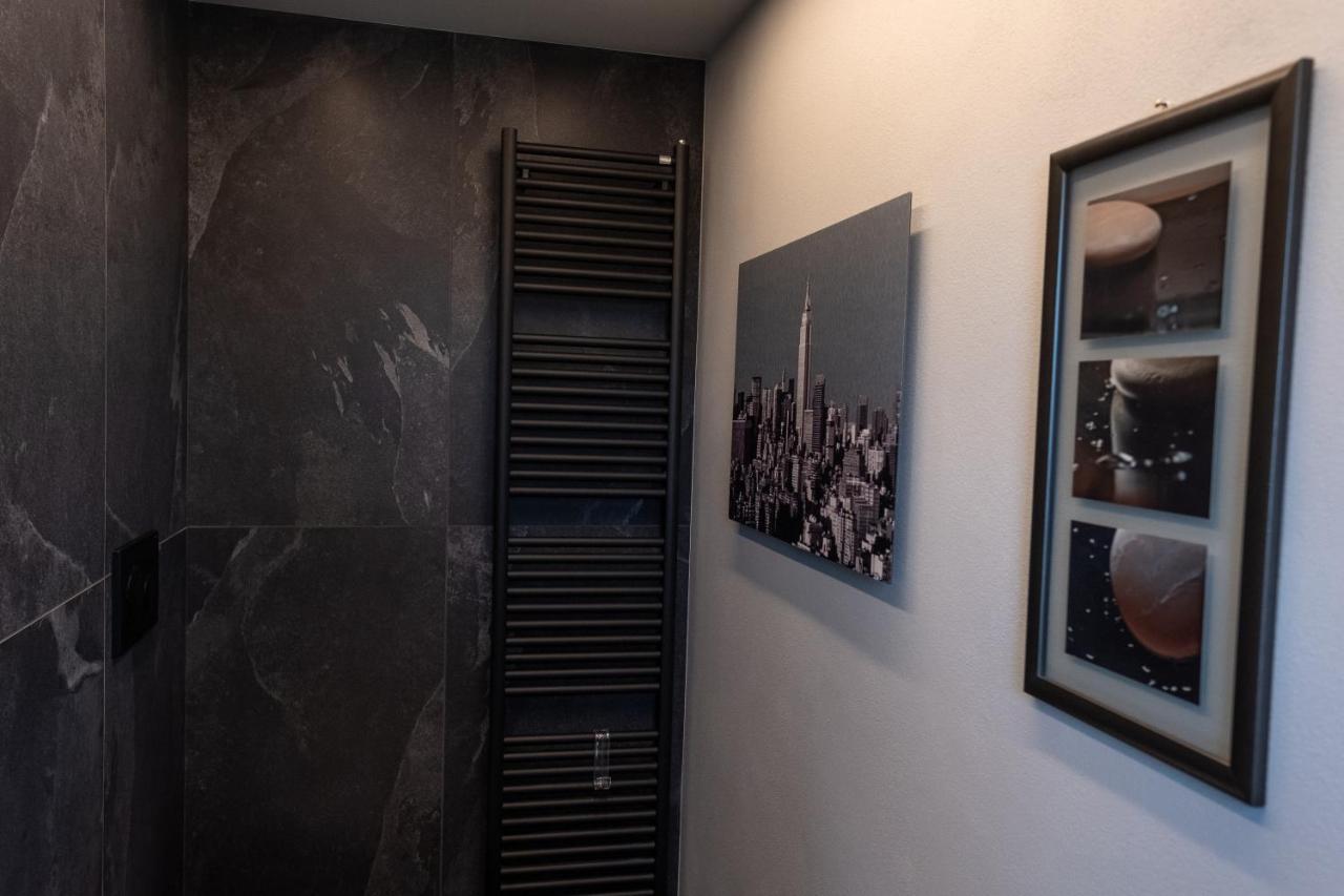 Alla Torre - Nel Cuore Del Borgo Storico Castagnole delle Lanze Bagian luar foto