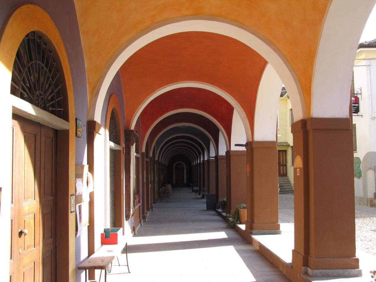 Alla Torre - Nel Cuore Del Borgo Storico Castagnole delle Lanze Bagian luar foto